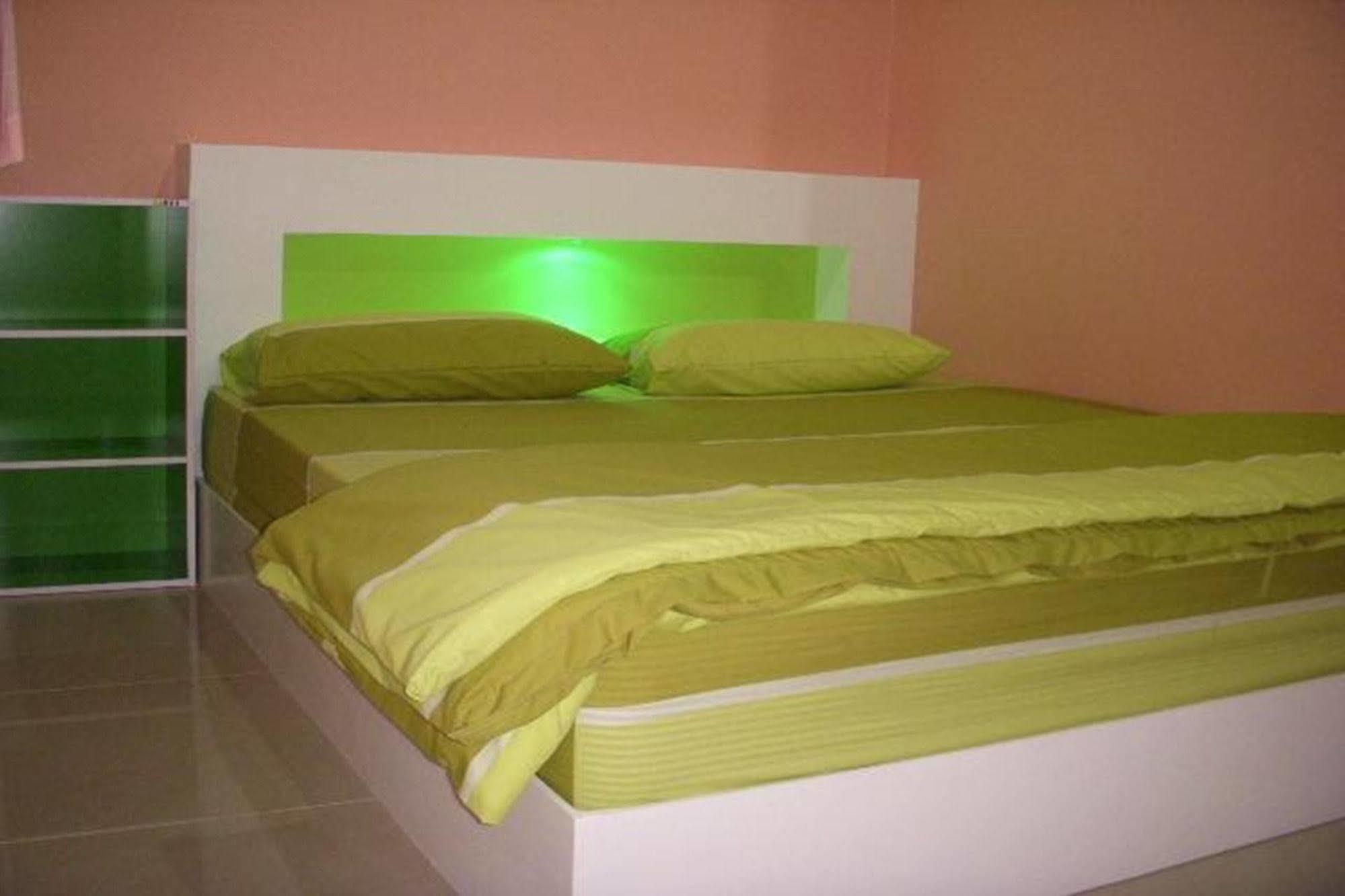 Baan Kaneang Koh Larn Ngoại thất bức ảnh